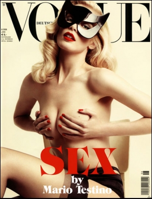 Claudia Schiffer dùng 
