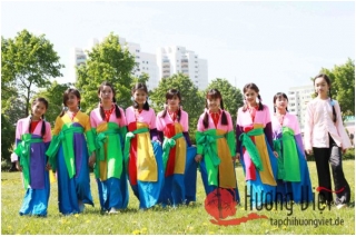 Giao lưu văn hóa tại Lichtenberg (Berlin)_1
