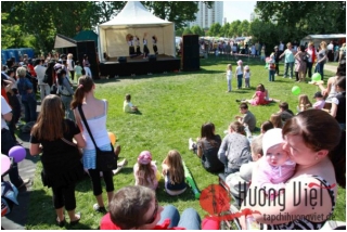 Giao lưu văn hóa tại Lichtenberg (Berlin)_9