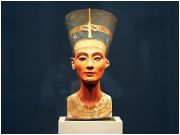 Cấm chụp ảnh tượng Nefertiti 