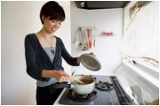 Tại sao dân du học vẫn "trung thành" với mì tôm?  