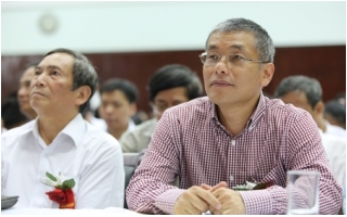 Huy chương to&aacute;n quốc tế đang l&agrave;m g&igrave;, ở đ&acirc;u?_0