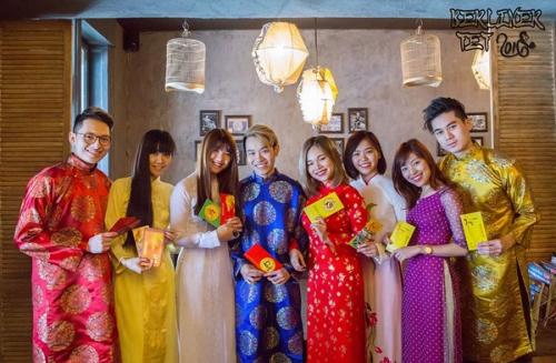 Du học sinh Việt du Xu&acirc;n với &Aacute;o d&agrave;i - 0