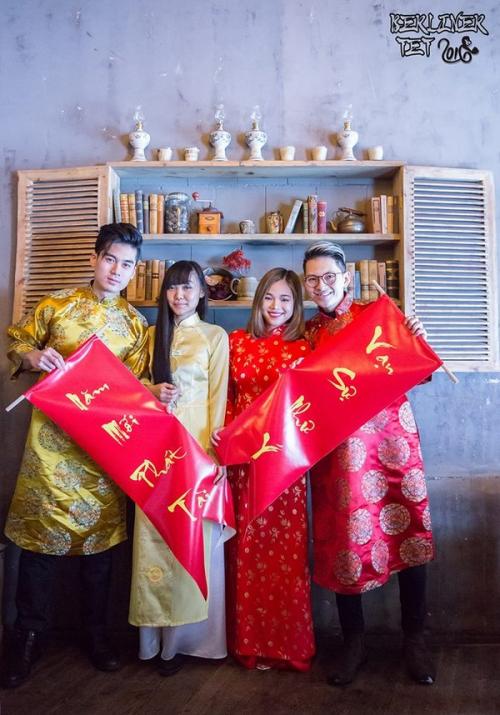 Du học sinh Việt du Xu&acirc;n với &Aacute;o d&agrave;i - 3