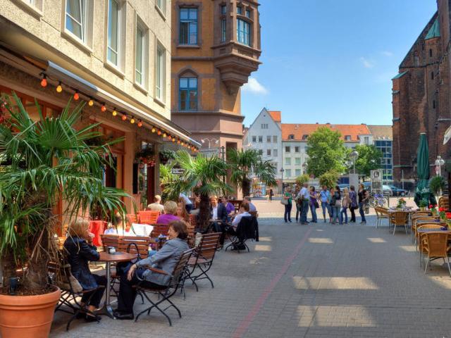 Thành phố Hannover với Đường chỉ đỏ dẫn tới các điểm tham quan - 2 Thành phố Hannover với Đường chỉ đỏ dẫn tới các điểm tham quan - 2