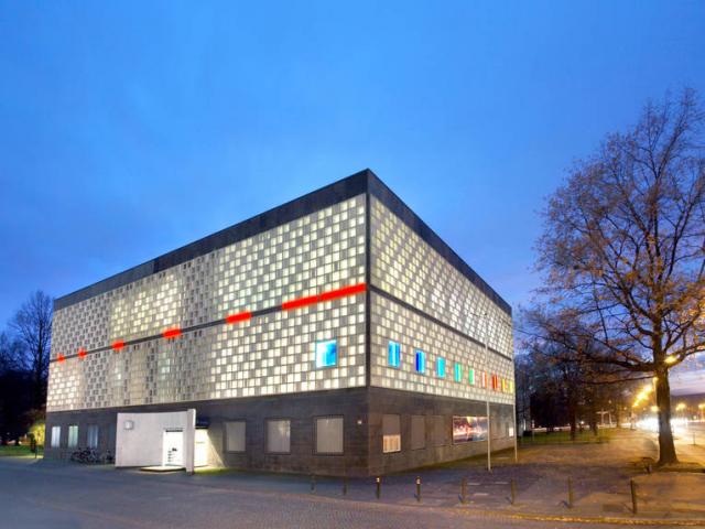 Thành phố Hannover với Đường chỉ đỏ dẫn tới các điểm tham quan - 11 Thành phố Hannover với Đường chỉ đỏ dẫn tới các điểm tham quan - 11