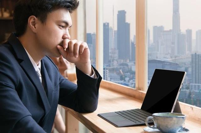 Bố mẹ đầu tư tiền tỷ, con du học về làm lương vài triệu - 0 Bố mẹ đầu tư tiền tỷ, con du học về làm lương vài triệu - 0