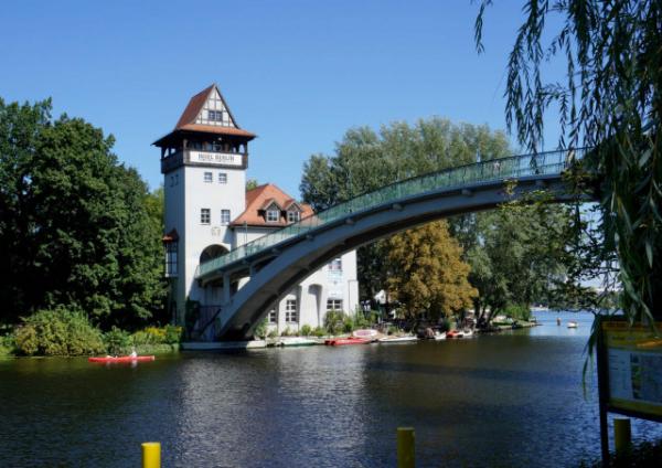 10 địa điểm khiến Berlin hiện lên với vẻ đẹp khác lạ - 5 10 địa điểm khiến Berlin hiện lên với vẻ đẹp khác lạ - 5