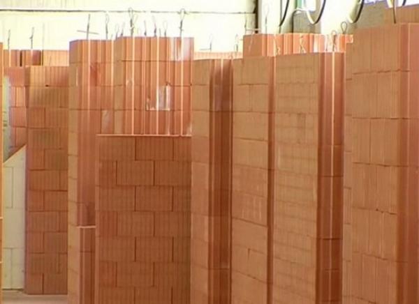 Vì sao cùng một căn nhà, ở Việt Nam xây nửa năm, còn người Đức chỉ xây trong…2 ngày - 1