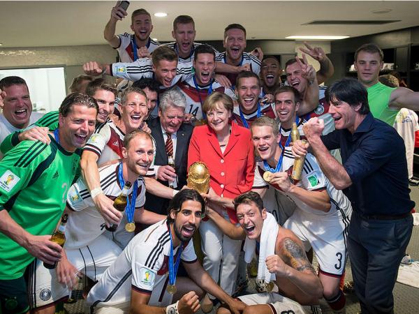 Cuộc sống thường nhật của nữ Thủ tướng quyền lực Angela Merkel - 5 Cuộc sống thường nhật của nữ Thủ tướng quyền lực Angela Merkel - 5