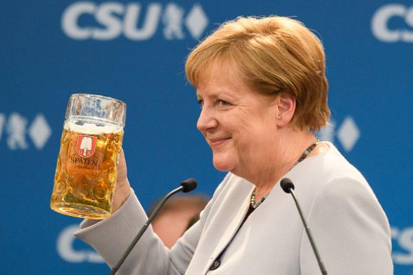 Cuộc sống thường nhật của nữ Thủ tướng quyền lực Angela Merkel - 7 Cuộc sống thường nhật của nữ Thủ tướng quyền lực Angela Merkel - 7