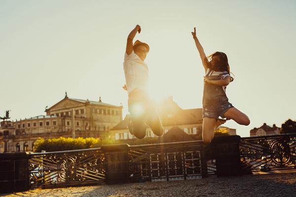 Một nước Đức lãng mạn đến khác lạ qua ảnh cưới “yêu nhau tại Berlin” của cặp đôi Việt kiều - 12 Một nước Đức lãng mạn đến khác lạ qua ảnh cưới “yêu nhau tại Berlin” của cặp đôi Việt kiều - 12