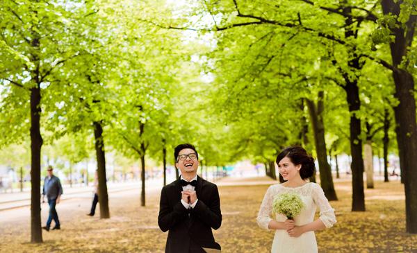 Một nước Đức lãng mạn đến khác lạ qua ảnh cưới “yêu nhau tại Berlin” của cặp đôi Việt kiều - 18 Một nước Đức lãng mạn đến khác lạ qua ảnh cưới “yêu nhau tại Berlin” của cặp đôi Việt kiều - 18