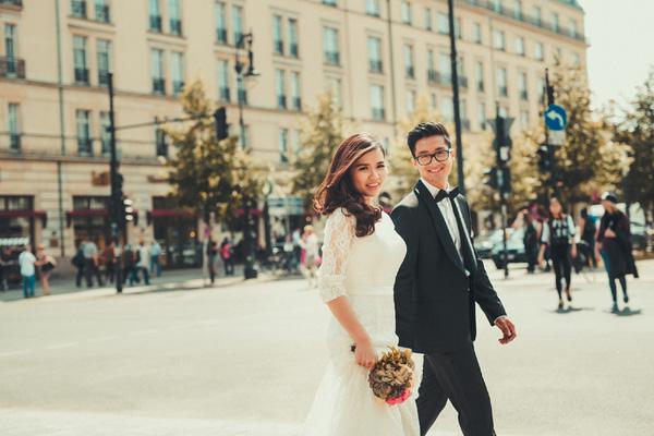 Một nước Đức lãng mạn đến khác lạ qua ảnh cưới “yêu nhau tại Berlin” của cặp đôi Việt kiều - 1 Một nước Đức lãng mạn đến khác lạ qua ảnh cưới “yêu nhau tại Berlin” của cặp đôi Việt kiều - 1