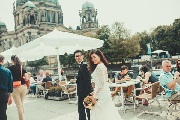 Một nước Đức lãng mạn đến khác lạ qua ảnh cưới “yêu nhau tại Berlin” của cặp đôi Việt kiều - 2 Một nước Đức lãng mạn đến khác lạ qua ảnh cưới “yêu nhau tại Berlin” của cặp đôi Việt kiều - 2