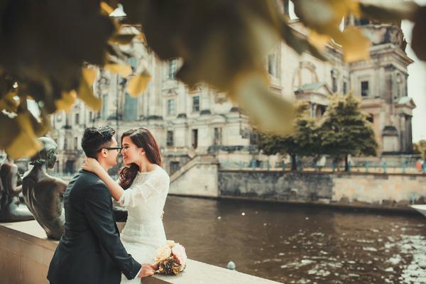 Một nước Đức lãng mạn đến khác lạ qua ảnh cưới “yêu nhau tại Berlin” của cặp đôi Việt kiều - 3 Một nước Đức lãng mạn đến khác lạ qua ảnh cưới “yêu nhau tại Berlin” của cặp đôi Việt kiều - 3