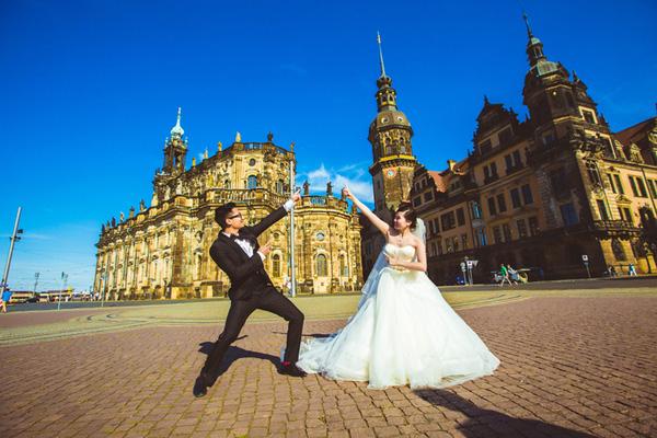 Một nước Đức lãng mạn đến khác lạ qua ảnh cưới “yêu nhau tại Berlin” của cặp đôi Việt kiều - 8 Một nước Đức lãng mạn đến khác lạ qua ảnh cưới “yêu nhau tại Berlin” của cặp đôi Việt kiều - 8